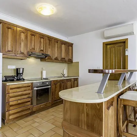 Amazing In Murine W/ Outdoor Swimming Pool, Jacuzzi And 4 Bedrooms Сasa de vacaciones